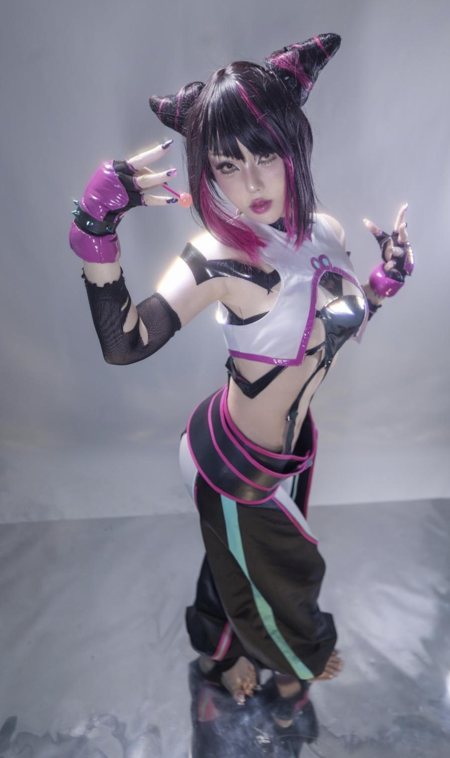 钛合金TiTi NO.106 Juri [98P1V 1.77GB]